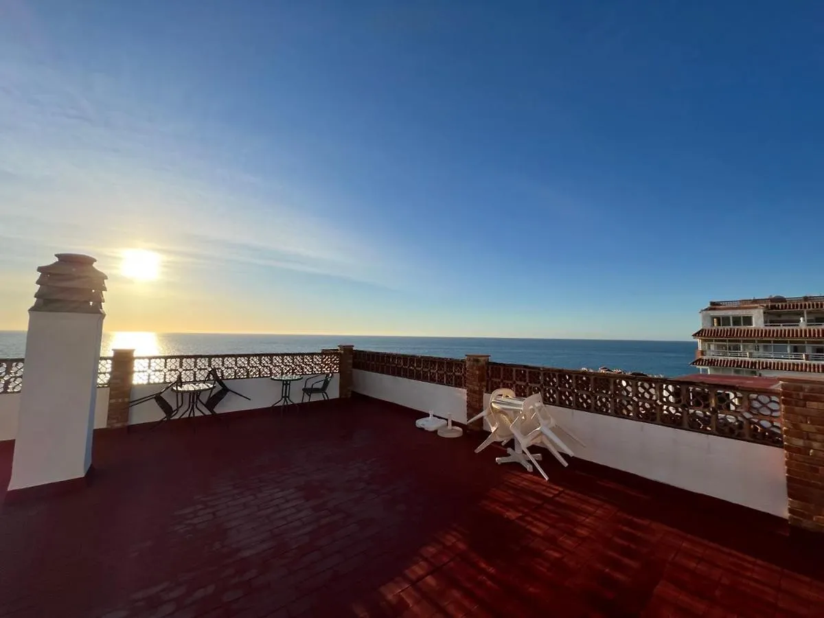 Estudio Bahia En El Centro De Nerja - South Costa Spain